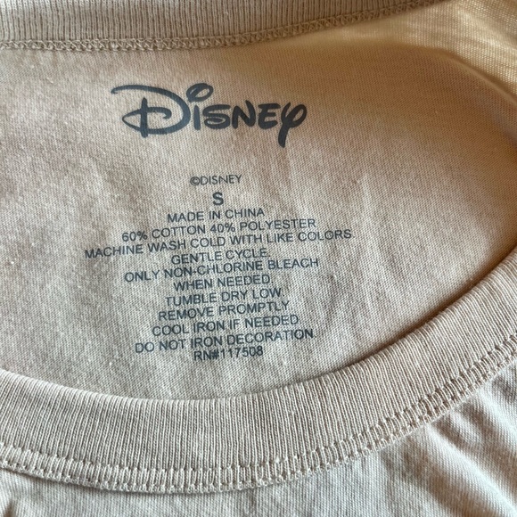 Disney shirt bundle - Picture 5 of 5